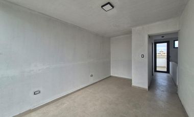 Venta de Duplex en  Brisas de Manantiales 3 dormitorios