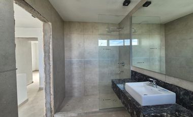 Venta de Duplex en  Brisas de Manantiales 3 dormitorios