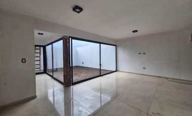 Venta de Duplex en  Brisas de Manantiales 3 dormitorios