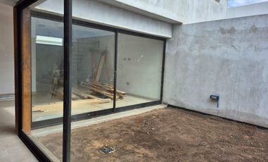 Venta de Duplex en  Brisas de Manantiales 3 dormitorios