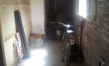 Casa en venta - 2 Dormitorios 1 Baño - Cochera - Mendoza