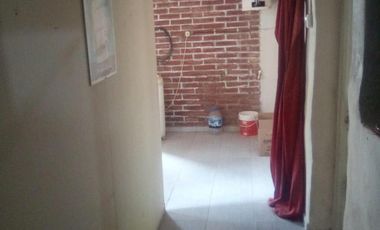 Casa en venta - 2 Dormitorios 1 Baño - Cochera - Mendoza