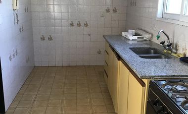 Departamento 2 ambientes en venta en Martinez