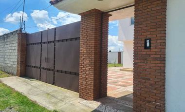 Casa en Renta en Cacalomacan