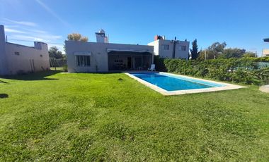 Venta Casa  Punta Chacra Roldán 2 Dormitorios Pileta Pemuta