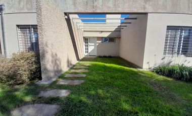 Venta Casa  Punta Chacra Roldán 2 Dormitorios Pileta Pemuta