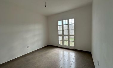 Casa Universitario de Hzte-2 dorm c/patio e ingreso auto