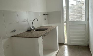Casa Universitario de Hzte-2 dorm c/patio e ingreso auto