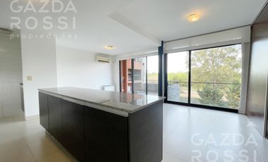 Excelente departamento en  venta con renta en complejo Las Cavas