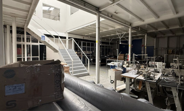 Excelente Bodega Industrial con Oficinas 730M2 en CDMX