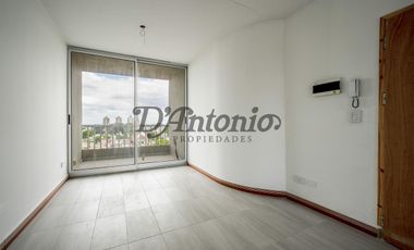 Alquiler- Semipiso Mono-ambiente divisible - Flores