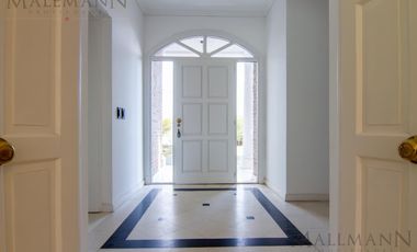 Alquiler Anual Casa 5 Dormitorios sin muebles en Martindale CC