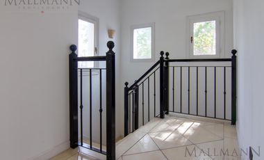 Alquiler Anual Casa 5 Dormitorios sin muebles en Martindale CC