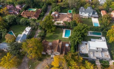 Alquiler Anual Casa 5 Dormitorios sin muebles en Martindale CC