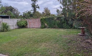 CASA 3 AMBIENTES EN ALQUILER LUJAN  RAMON FALCON 425