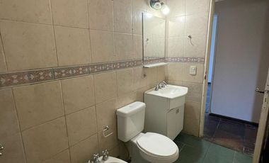 CASA 3 AMBIENTES EN ALQUILER LUJAN  RAMON FALCON 425