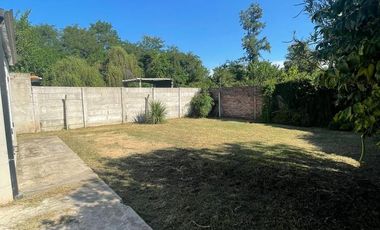 CASA 3 AMBIENTES EN ALQUILER LUJAN  RAMON FALCON 425