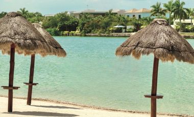 Disfruta del lujo, contecitividad y paz del Residencial Lagos del Sol  de Cancun