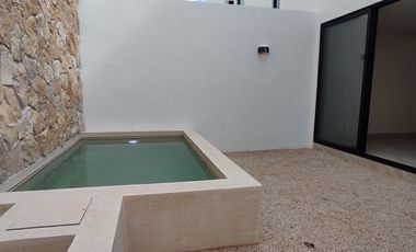 Townhouse Purana en renta en Temozón Norte - HI2408307