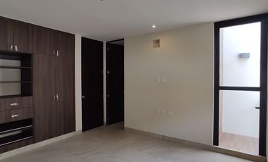 Townhouse Purana en renta en Temozón Norte - HI2408307