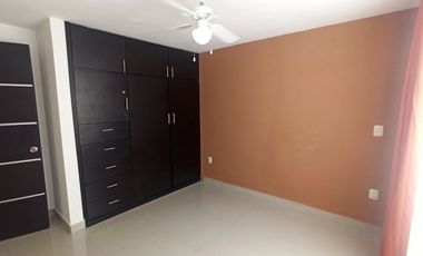 Casa moderna en venta en Rinconada de Pirules, Zacatecas: 4 recámaras, cocina in