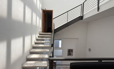 Se renta oficina en Jardines del bosque Guadalajara