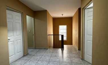 CASA EN RENTA EN ANAHUAC LA PÉRGOLA - ESCOBEDO