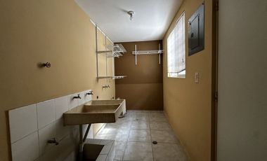 CASA EN RENTA EN ANAHUAC LA PÉRGOLA - ESCOBEDO