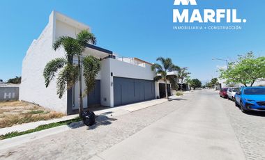 Venta de Exclusiva Residencia en el Volantin Colima Ubicación Inigualable