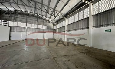OFICINAS DE TRES NIVELES EN VENTA CON BODEGA DENTRO DEL  PUERTO PESQUERO
