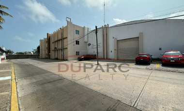 OFICINAS DE TRES NIVELES EN VENTA CON BODEGA DENTRO DEL  PUERTO PESQUERO