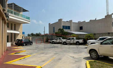 OFICINAS DE TRES NIVELES EN VENTA CON BODEGA DENTRO DEL  PUERTO PESQUERO