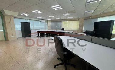 OFICINAS DE TRES NIVELES EN VENTA CON BODEGA DENTRO DEL  PUERTO PESQUERO