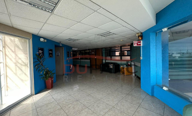 OFICINAS DE TRES NIVELES EN VENTA CON BODEGA DENTRO DEL  PUERTO PESQUERO