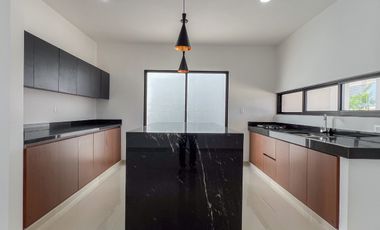 Casa (238) en Privada Tamora en Conkal