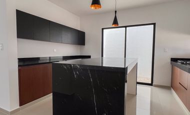 Casa (238) en Privada Tamora en Conkal