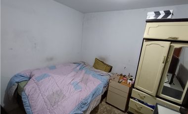 VILLA MARÍA DEL TRIUNFO - VENTA CASA CON COCHERA - ÁREA 128 m2