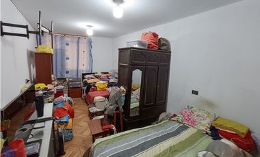 VILLA MARÍA DEL TRIUNFO - VENTA CASA CON COCHERA - ÁREA 128 m2