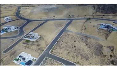 Se vende terreno con vista al Mar Playa Alta