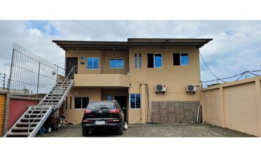 Venta de Casa Rentera en Villa Marina, Los Esteros, Manta