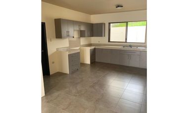 En Venta Casa Altos De Manta Beach