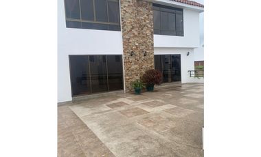 En Venta Casa Altos De Manta Beach