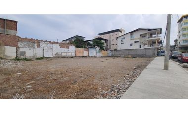 En venta lote de terreno ideal para Hotel barrio Cordova