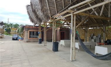 En venta Quinta turistica vacacional en Portoviejo.