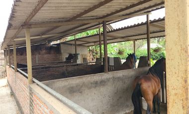 En venta Quinta turistica vacacional en Portoviejo.