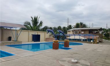 En venta Quinta turistica vacacional en Portoviejo.