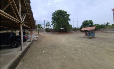 En venta Quinta turistica vacacional en Portoviejo.