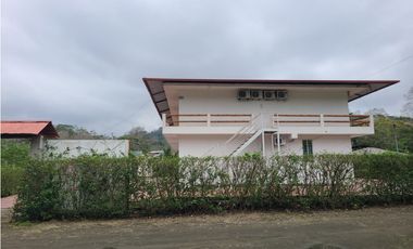 En venta Hosteria en Pedernales