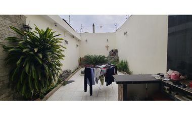 En venta casa amplia sector Parroquia Eloy Alfaro Manta