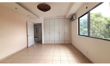 Apartamento en Parque Lefevre Ph Saramel # 1968 avd